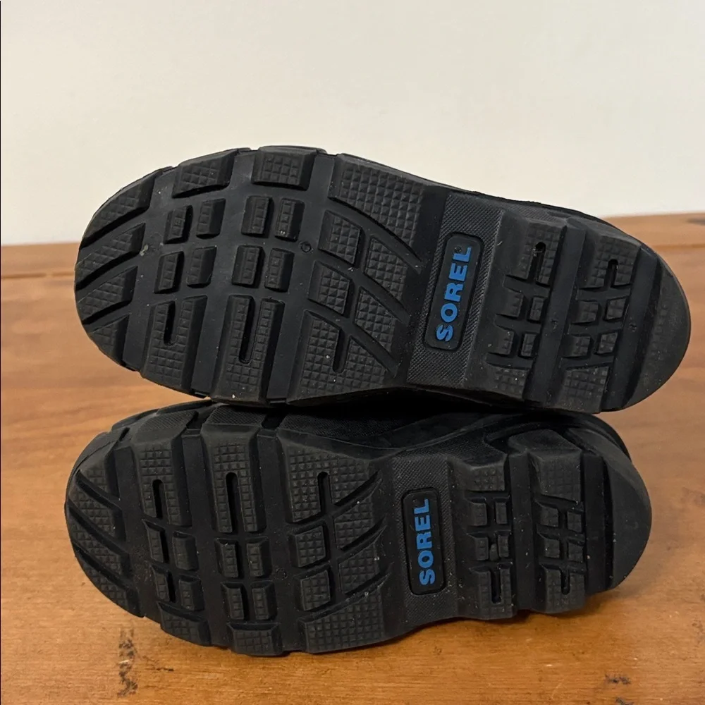 Sorel Black and Blue Snow Boots Size 13